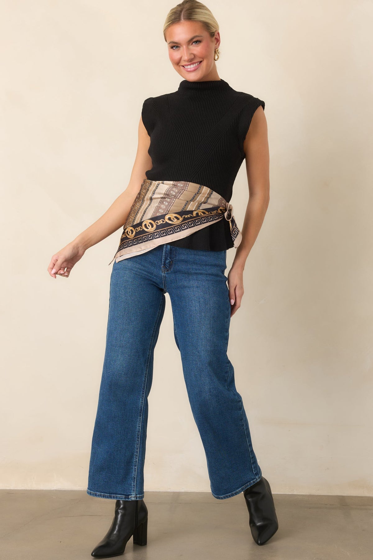 Siyah Fitilli Kolsuz Peplum Triko Bluz