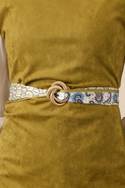 Gold Fitilli Düğüm Formlu Broş
