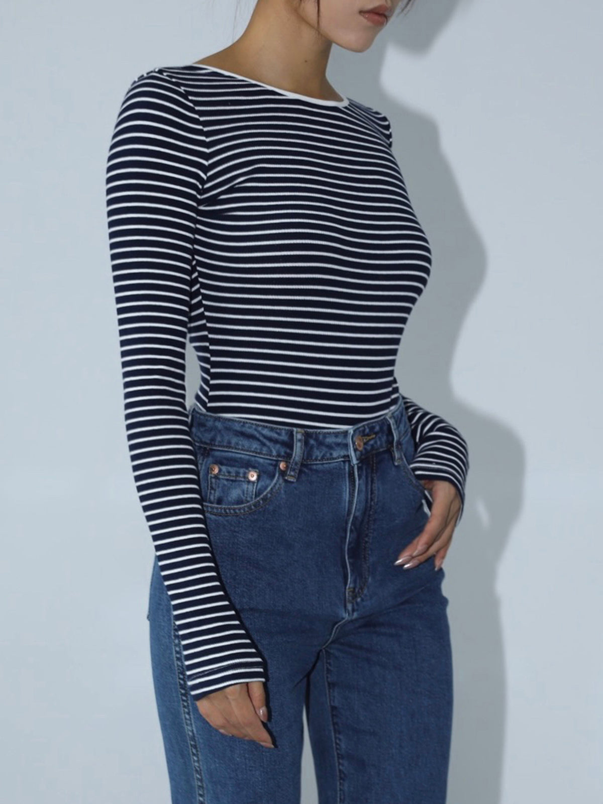 Açık Sırtlı Çizgili Uzun Kollu Bodysuit
