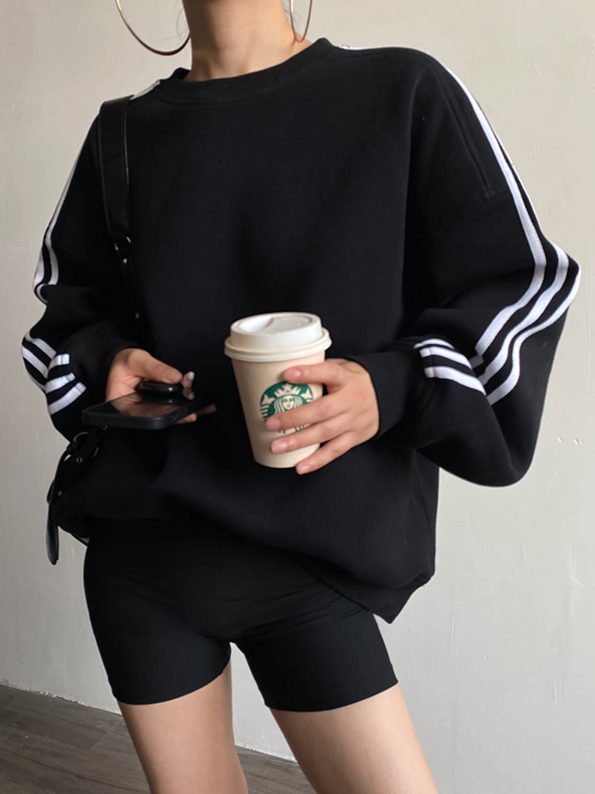 Büyük Boy Panel Sweatshirt