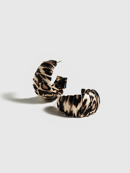 Leopar Desenli C Şeklinde Küpe