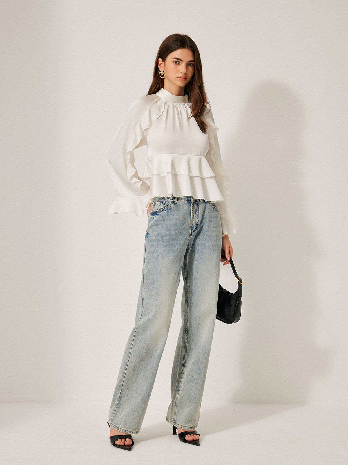 Dik Yaka Düğmeli Volanlı Peplum Bluz