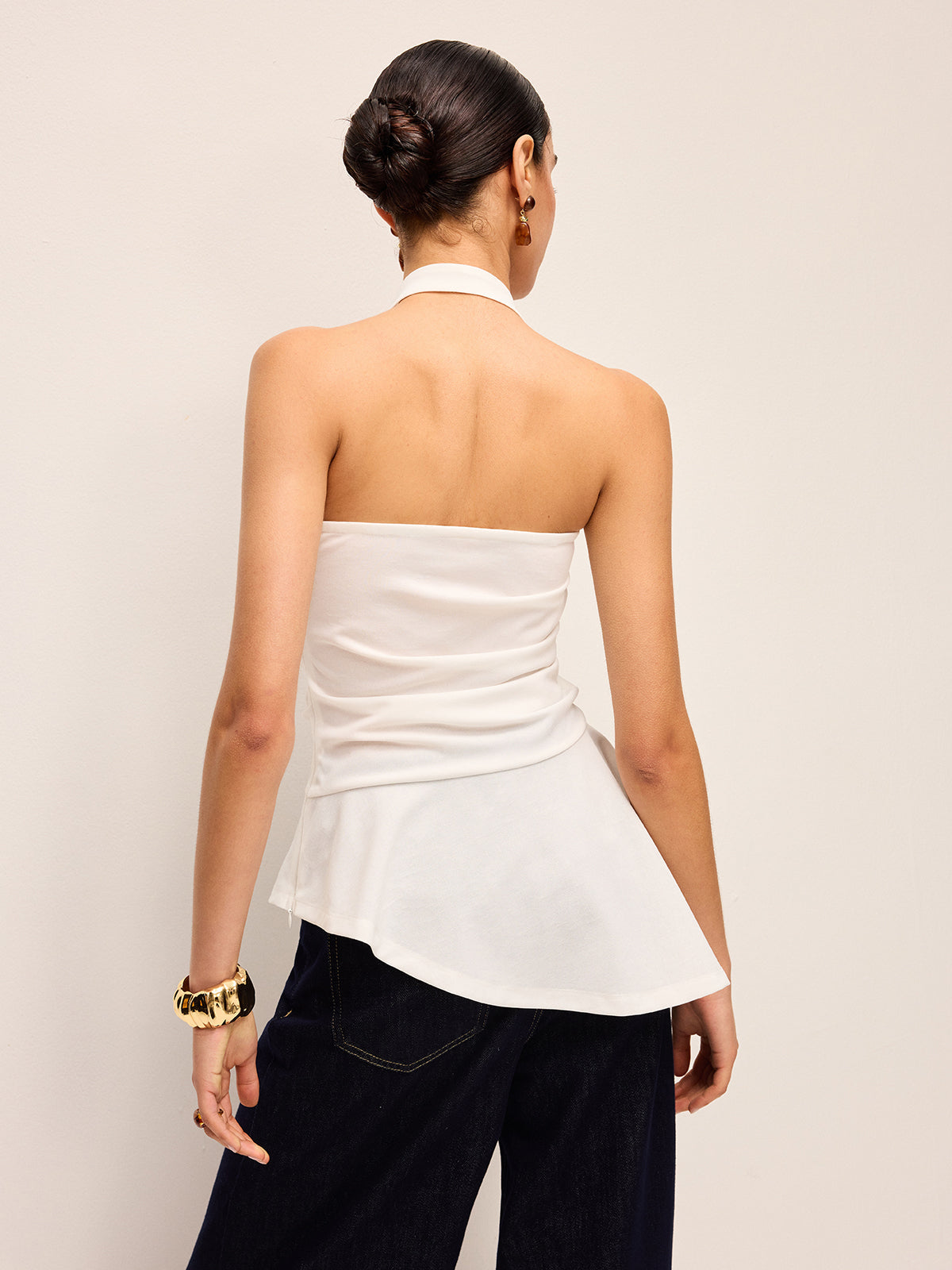 Zincir Detaylı Halter Yaka Peplum Üst