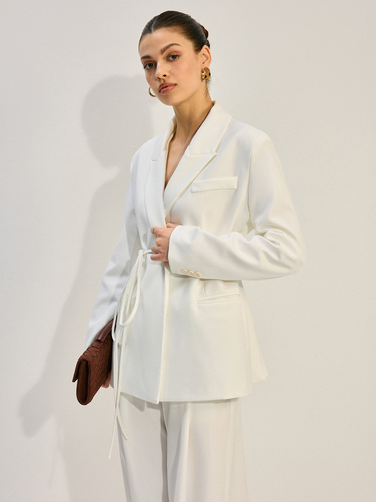 Büyük Boy Kemerli Blazer