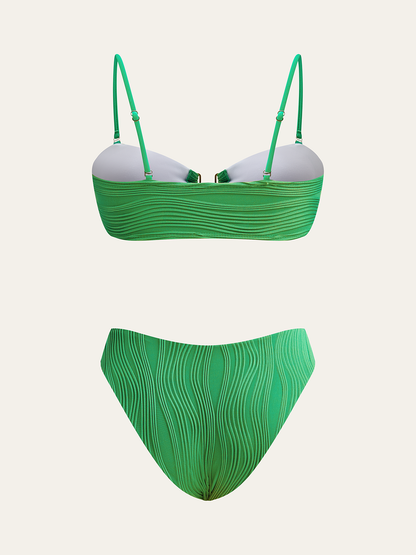 Dokulu Bikini Takımı