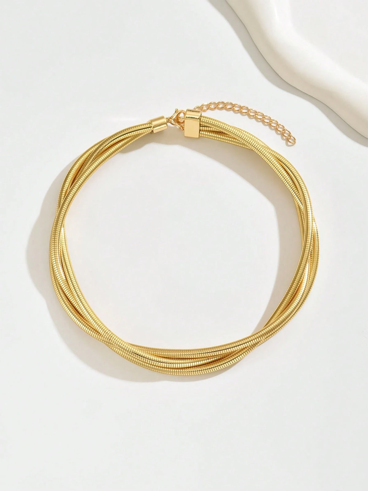 Üç Katmanlı Altın Tonlu Choker Kolye