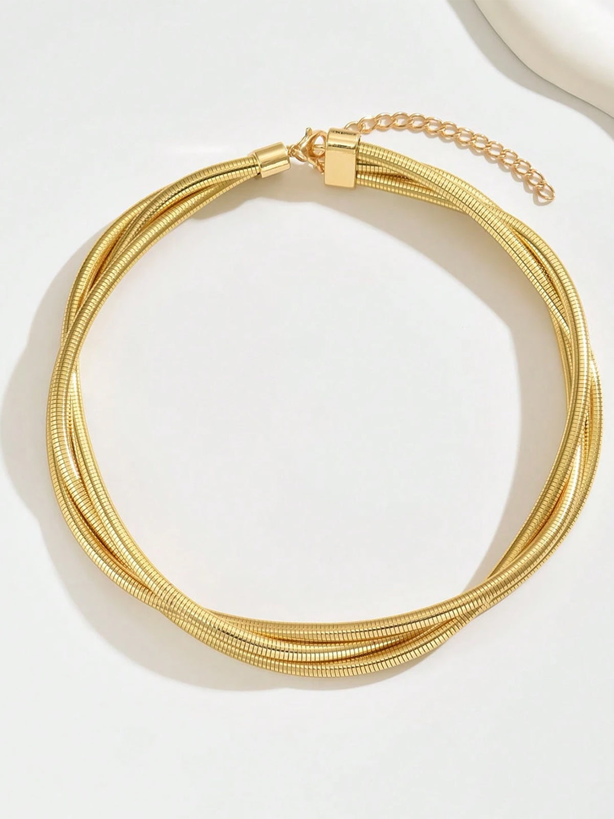 Üç Katmanlı Altın Tonlu Choker Kolye