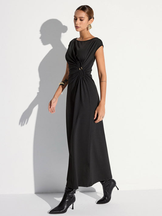 Kısa Kollu Sırtı Açık Uzun Elbise