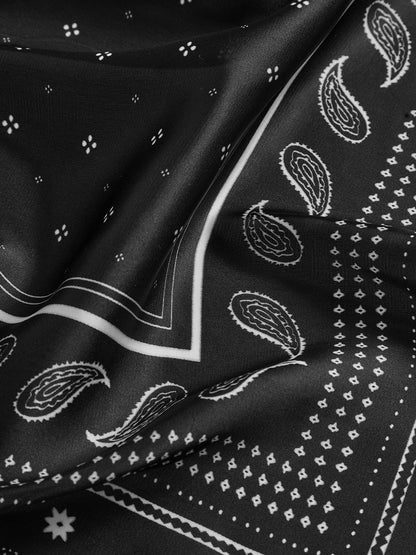Paisley Desenli Kare Eşarp