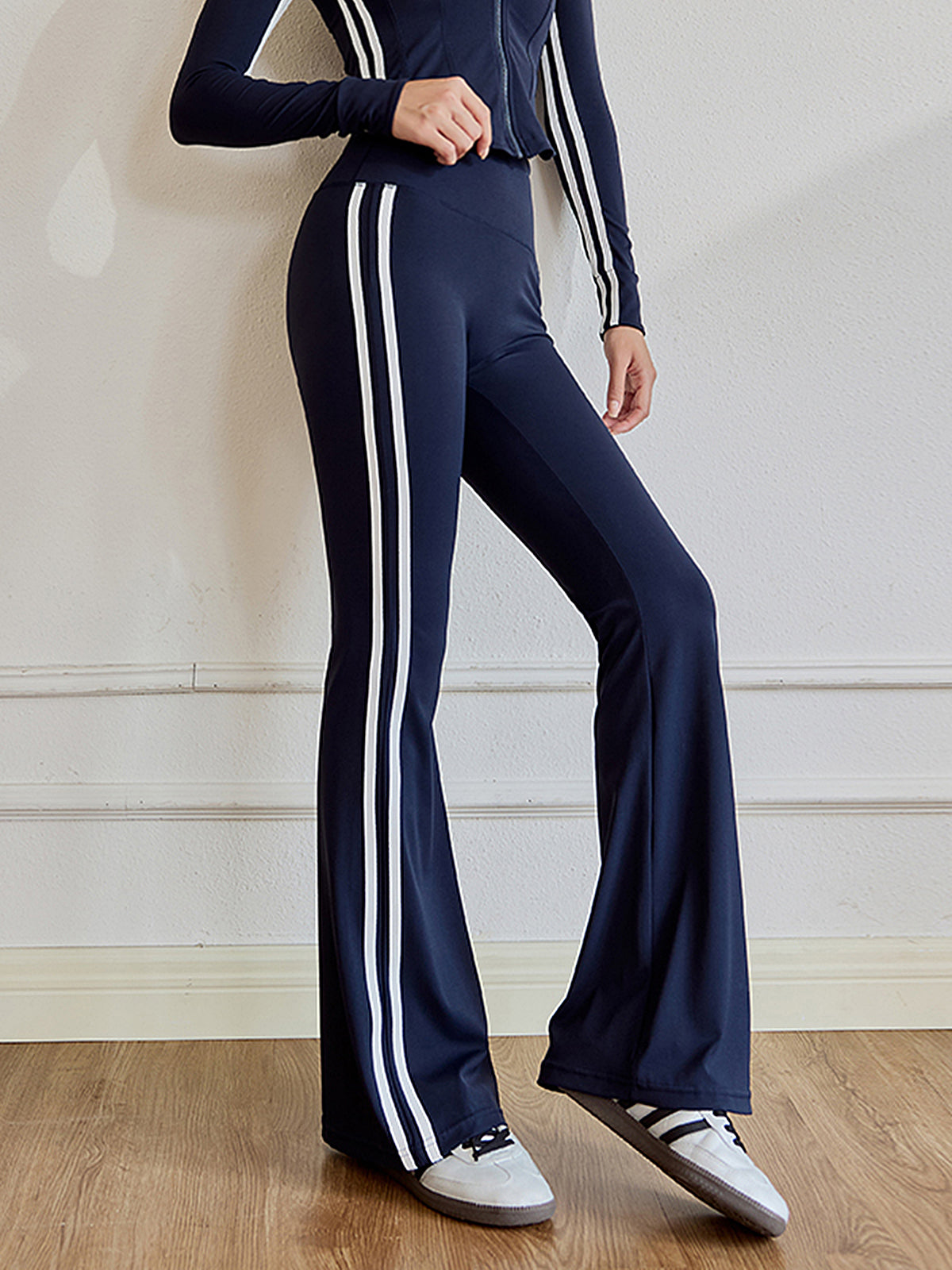 Slim Fit Yan Çizgili Yüksek Bel Pantolon