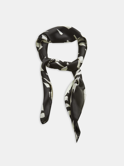 Zebra Desenli Kare Eşarp