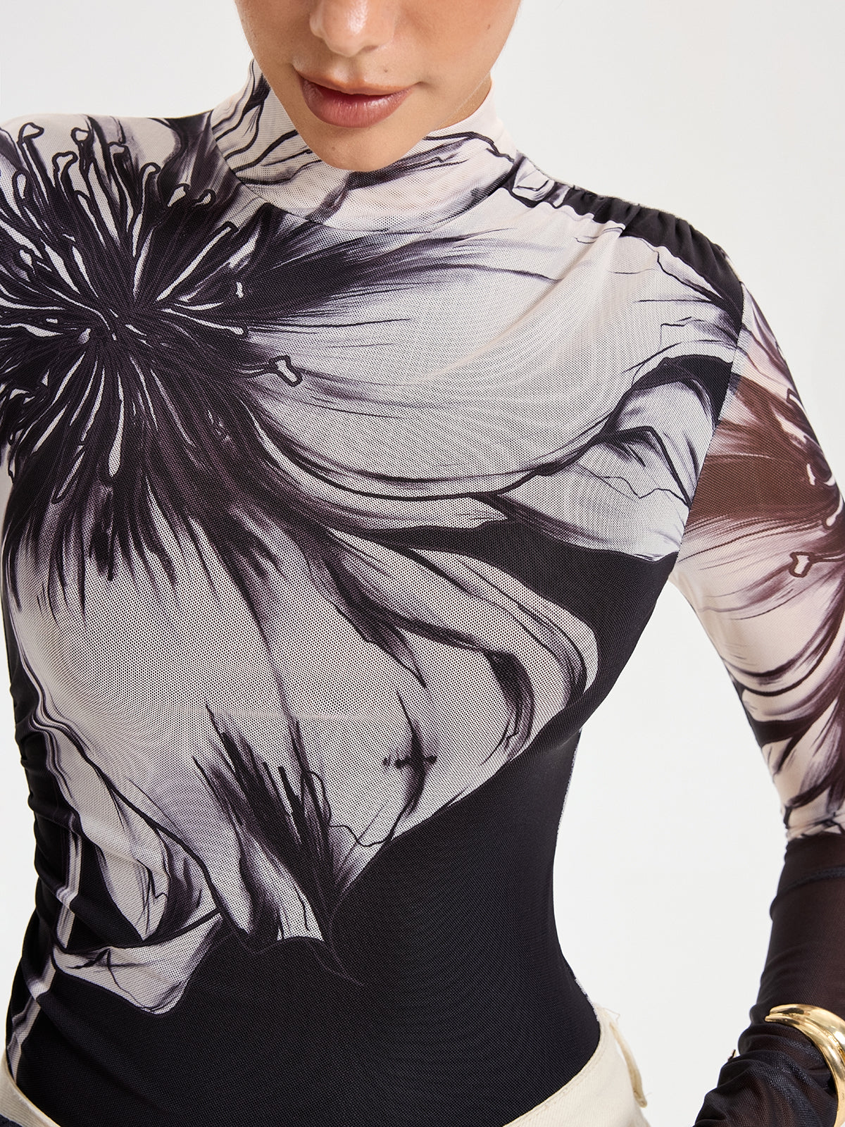 Çiçek Desenli Yerleştirme Baskılı File Bodysuit