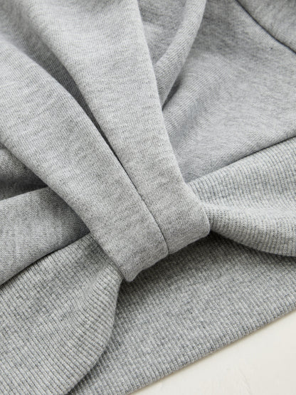 Yakalı Burgu Ön Detaylı Sweatshirt