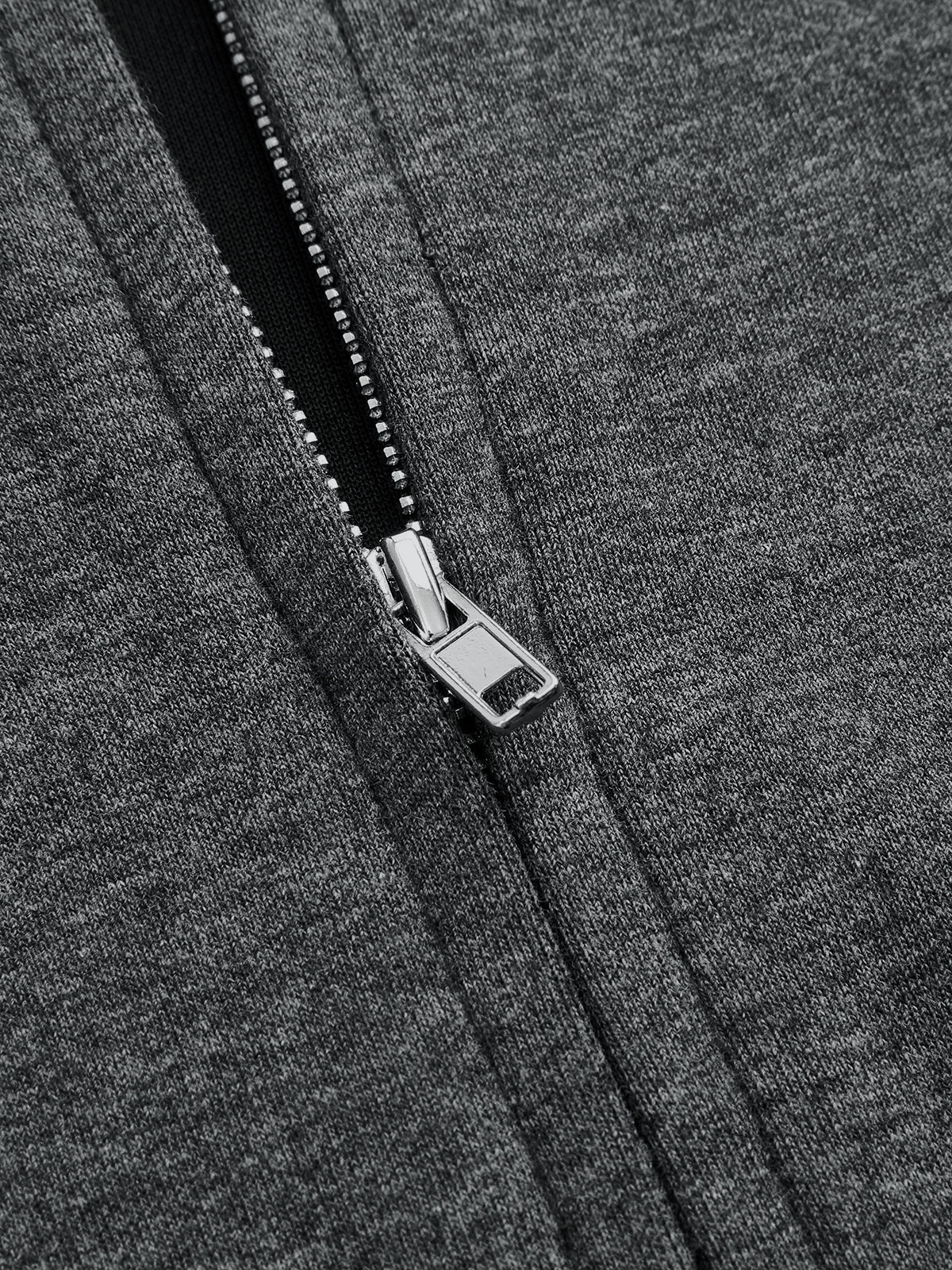 Yarım Fermuarlı Sweatshirt ve Bol Paça Pantolon Takımı