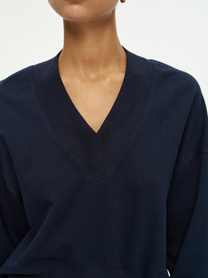 Çizgili Kollu Parçalı V Yaka Sweatshirt
