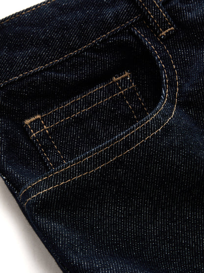 Paçası Kıvrımlı Düz Kesim Jean