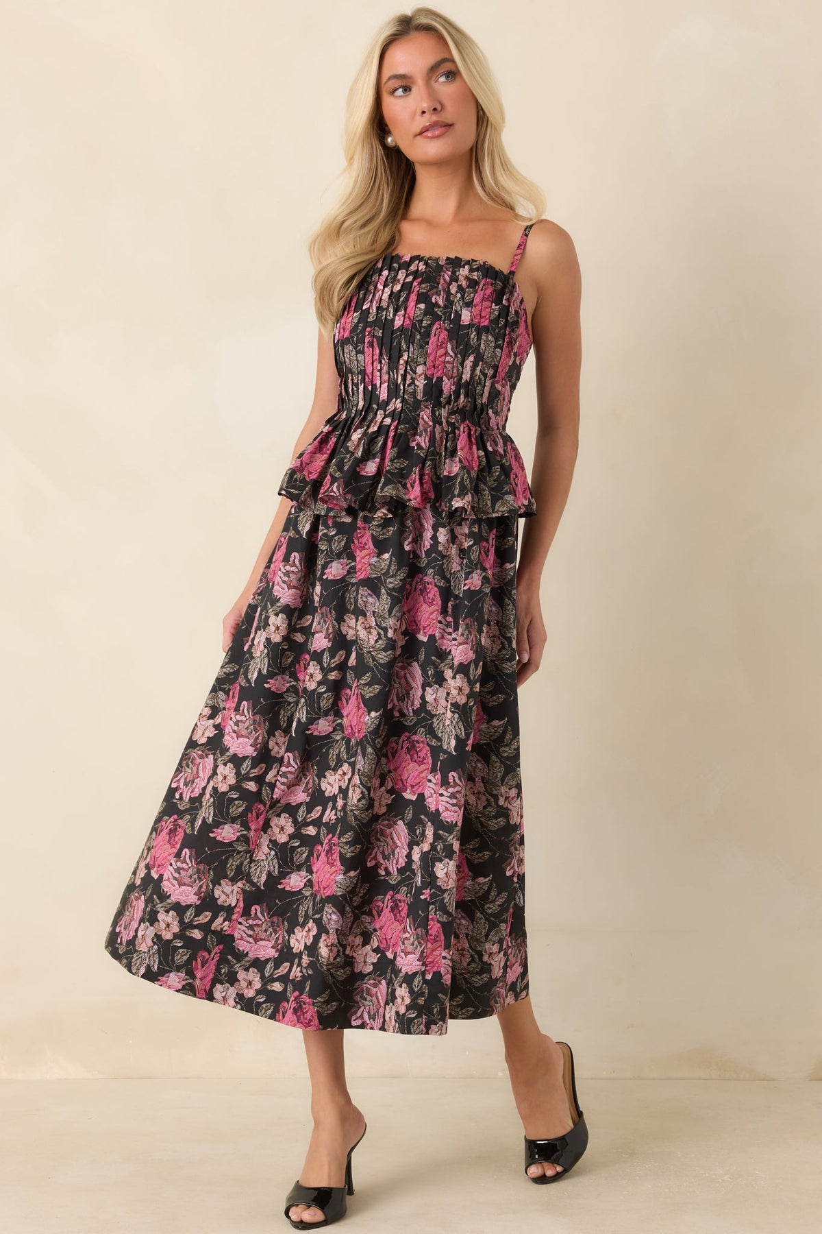 Siyah Pembe Çiçekli Pilili Peplum Pamuklu Midi Elbise