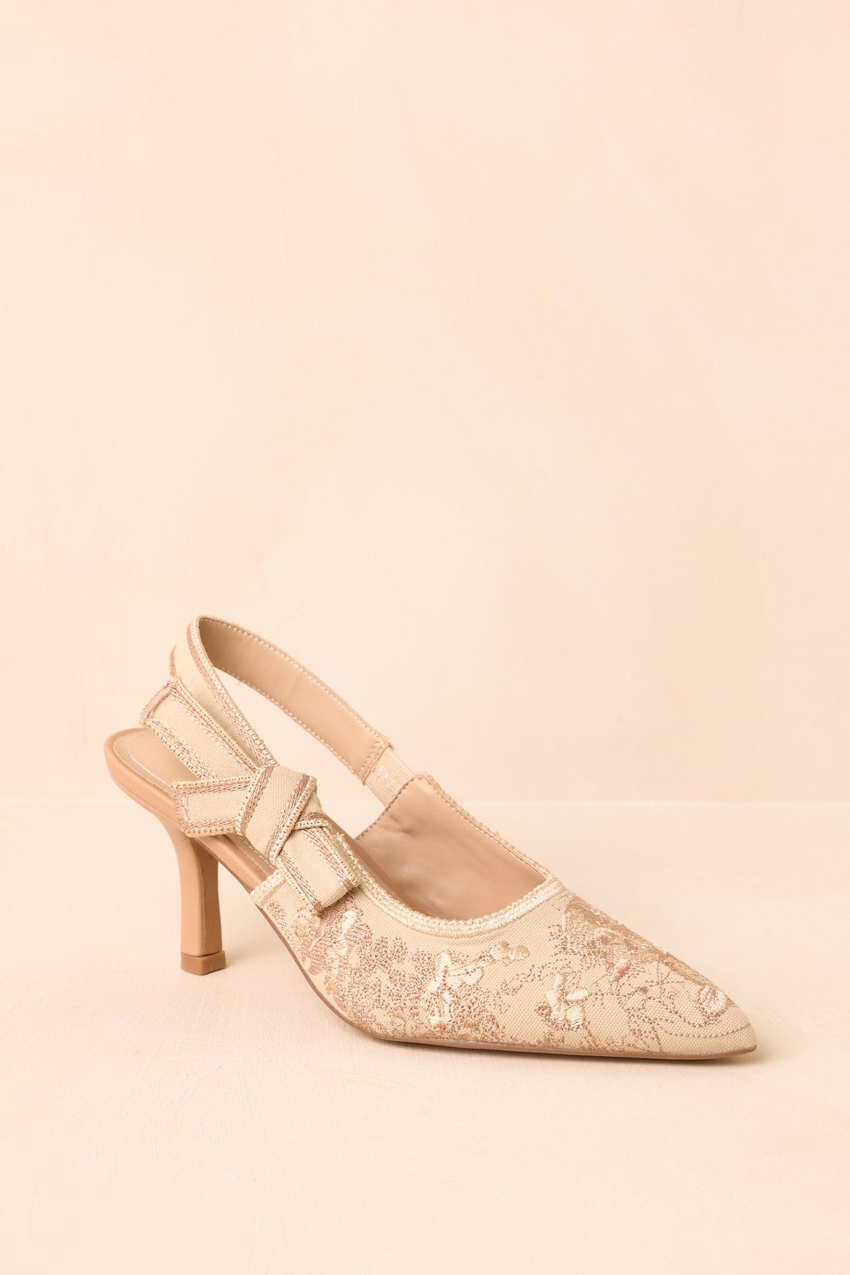 Şampanya Nakışlı Sivri Burun Slingback Topuklu Ayakkabı