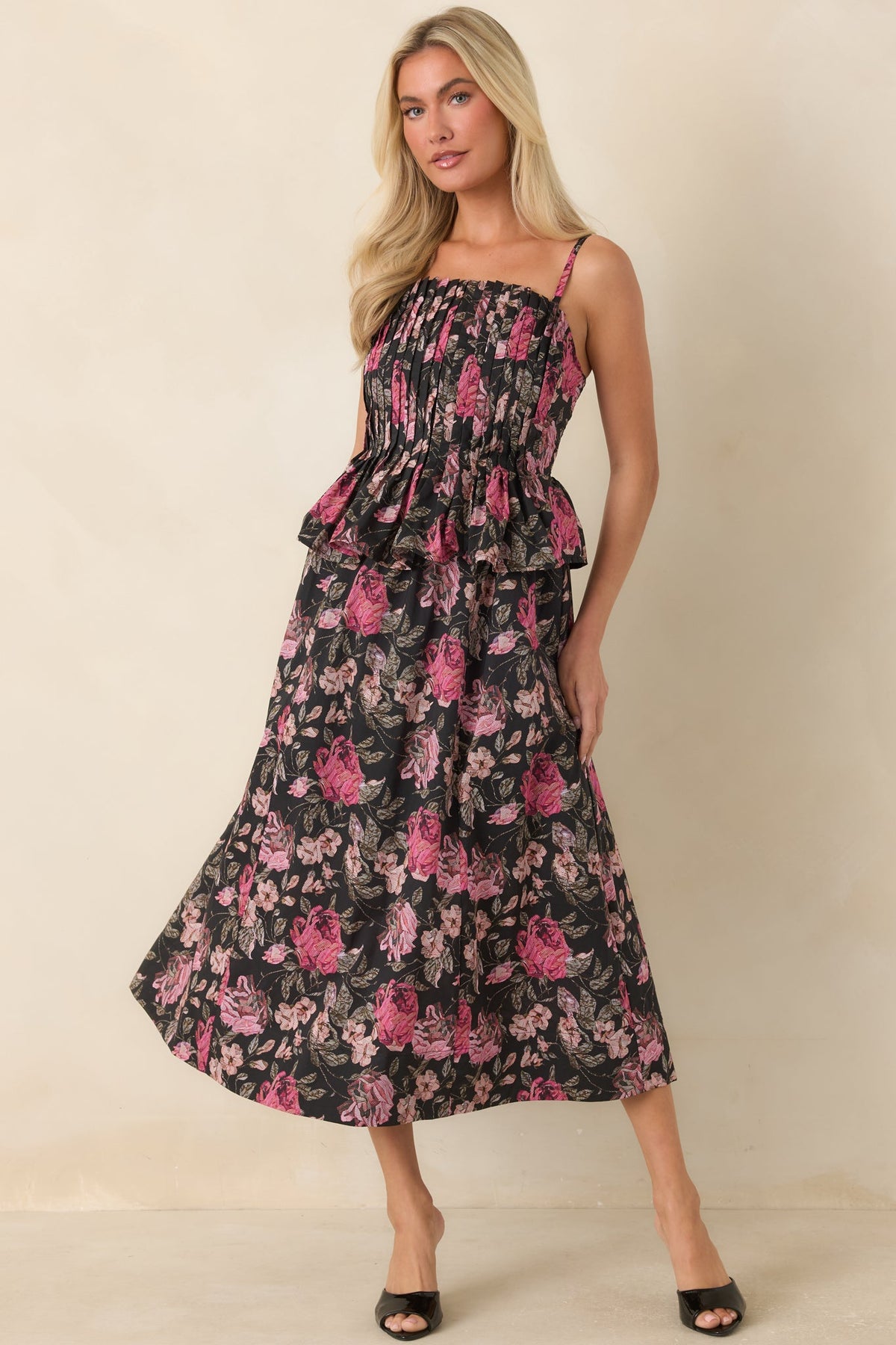 Siyah Pembe Çiçekli Pilili Peplum Pamuklu Midi Elbise