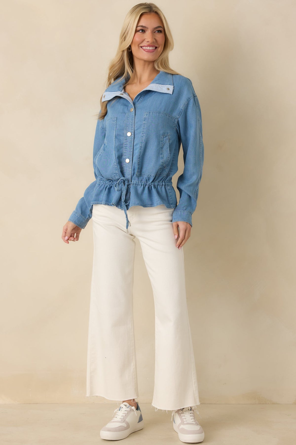 Orta Mavi Peplum Kesim İnce Denim Ceket