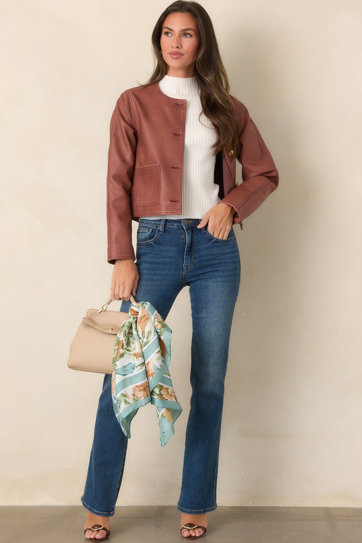 Gül Kurusu Gold Düğmeli Kısa Suni Deri Ceket