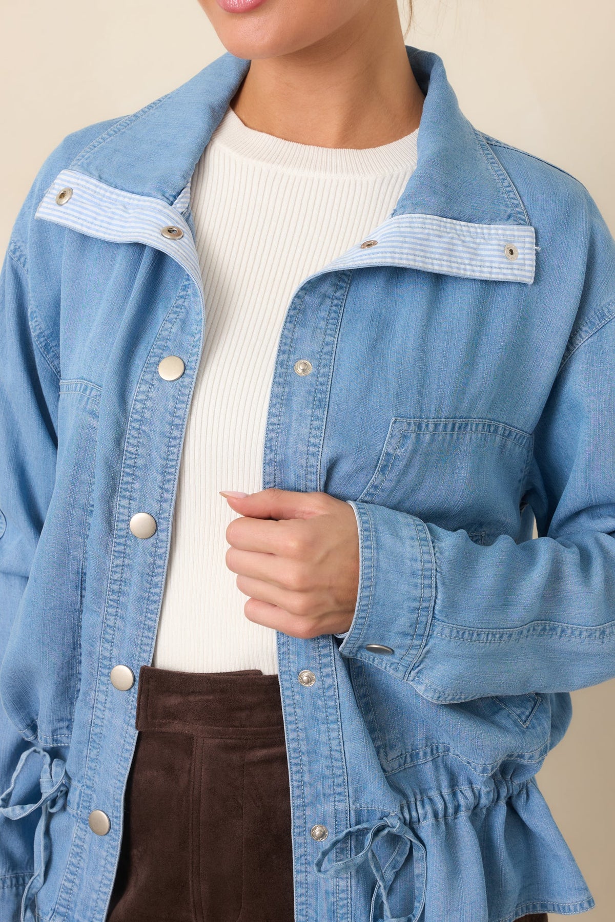 Orta Mavi Peplum Kesim İnce Denim Ceket