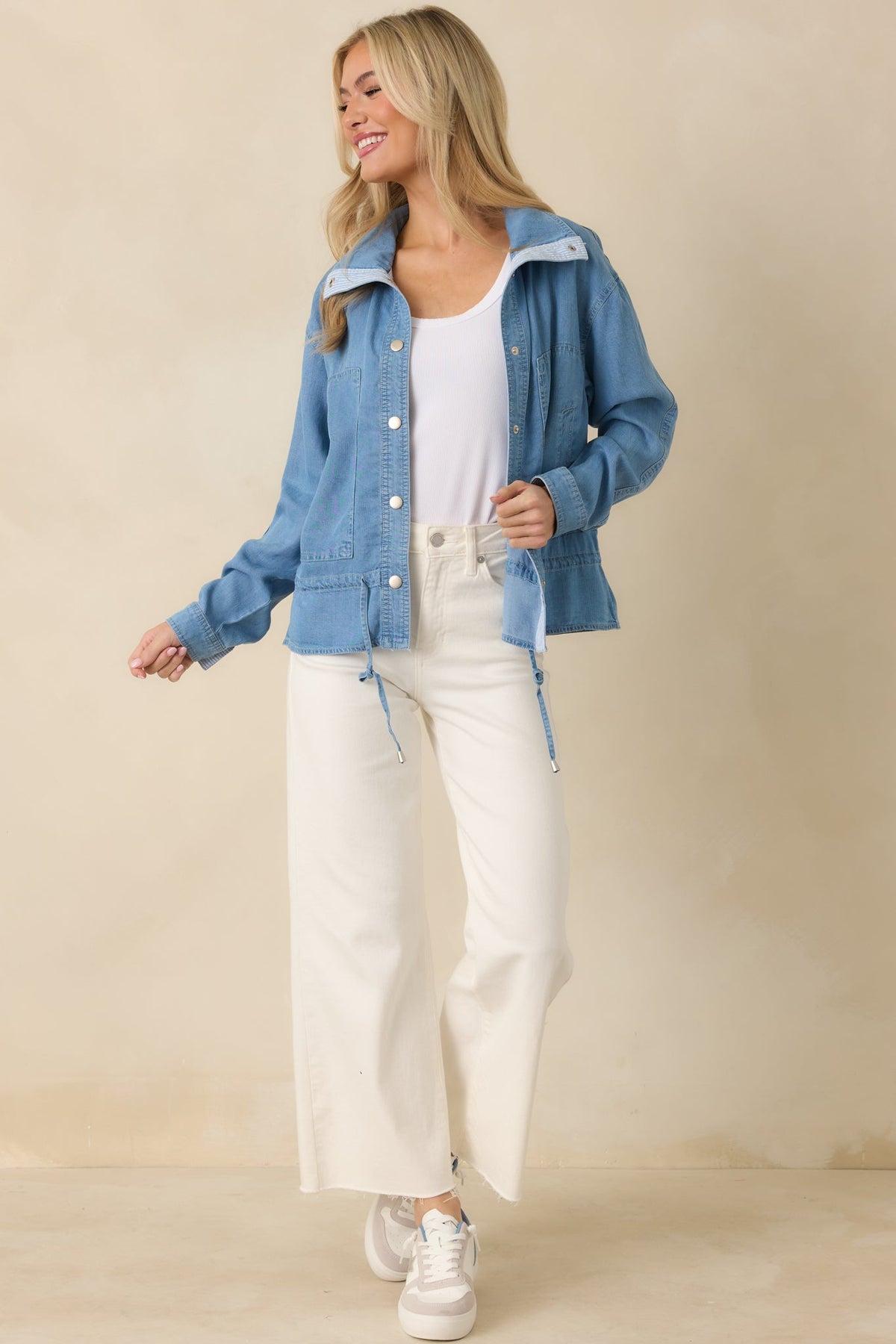 Orta Mavi Peplum Kesim İnce Denim Ceket