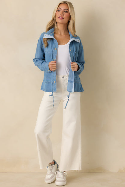 Orta Mavi Peplum Kesim İnce Denim Ceket