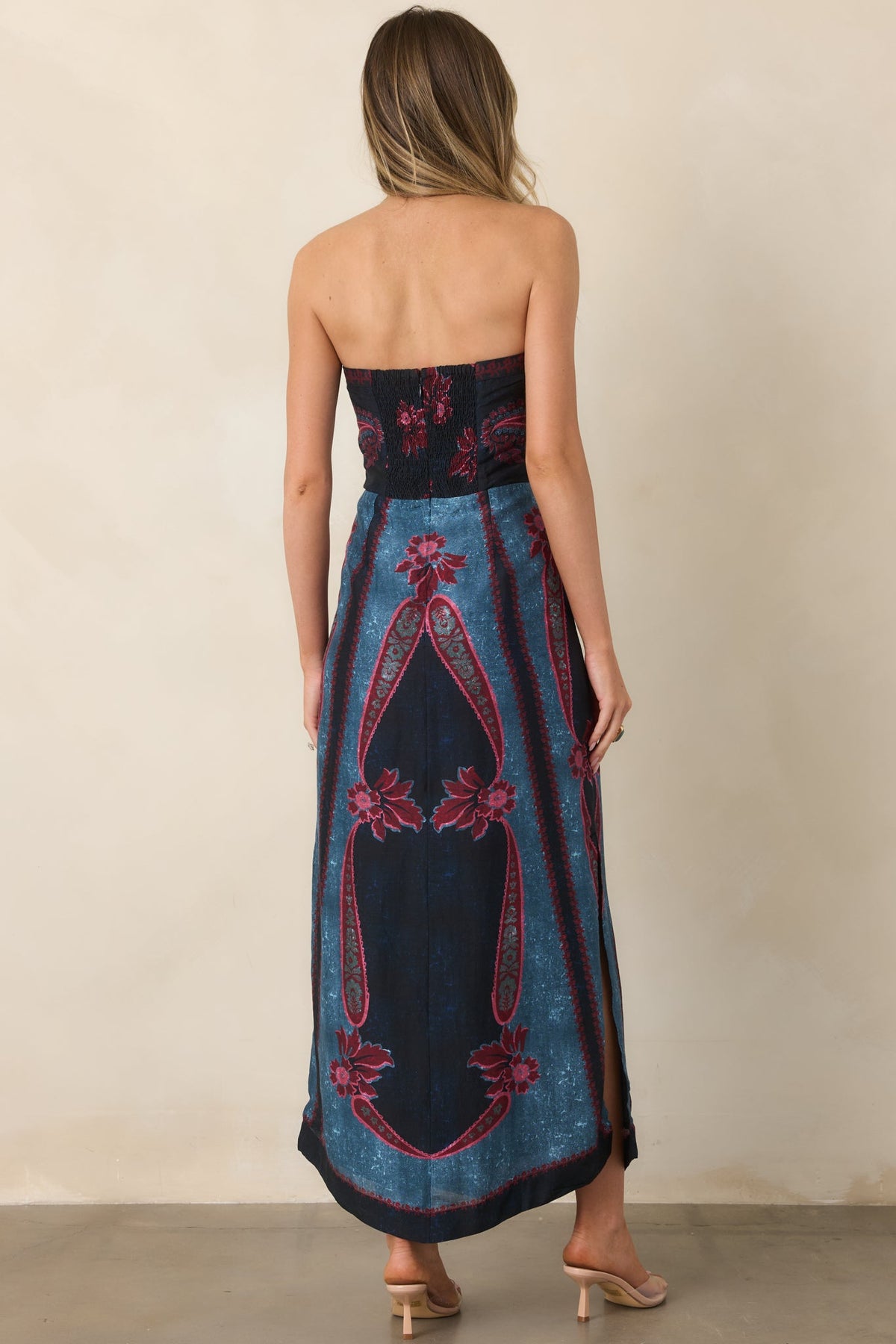 Lacivert Bordo Desenli Straplez Midi Elbise