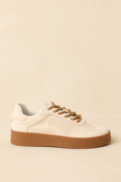Bej Süet Görünümlü Nakışlı Bağcıklı Sneaker