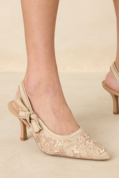 Şampanya Nakışlı Sivri Burun Slingback Topuklu Ayakkabı
