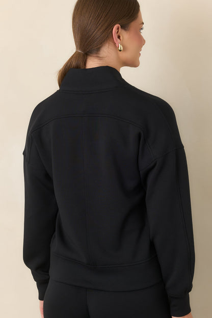 Siyah Geniş V Yaka Uzun Kollu Sweatshirt