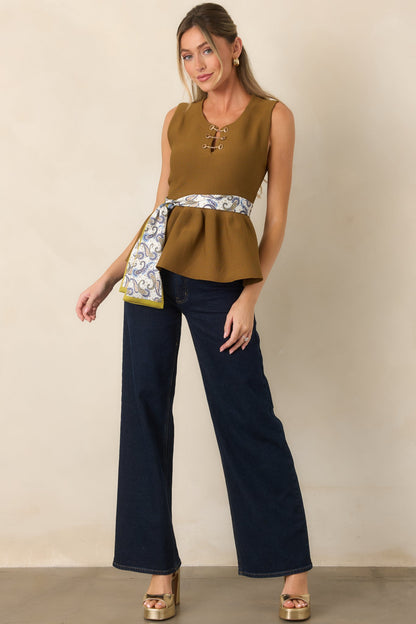 Karamel Kahve Tokalı Peplum Triko Bluz