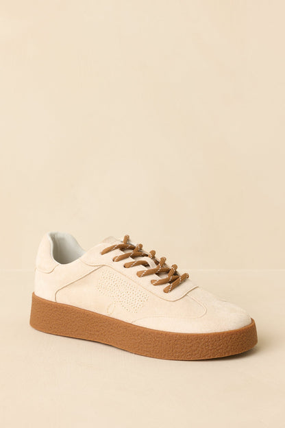 Bej Süet Görünümlü Nakışlı Bağcıklı Sneaker