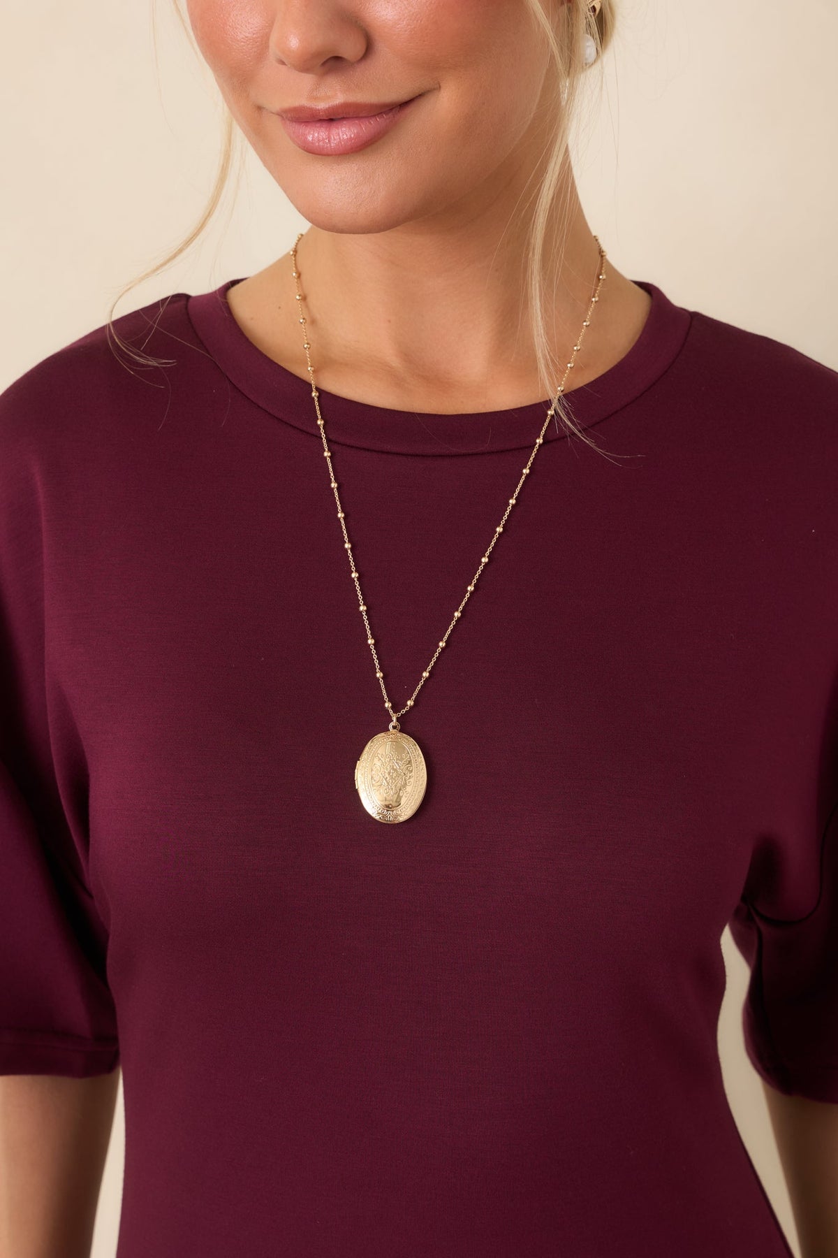 Gold Oval Kapaklı Madalyon Kolye